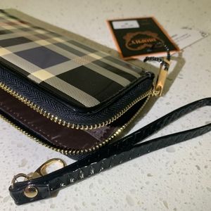 Modern hand wallet